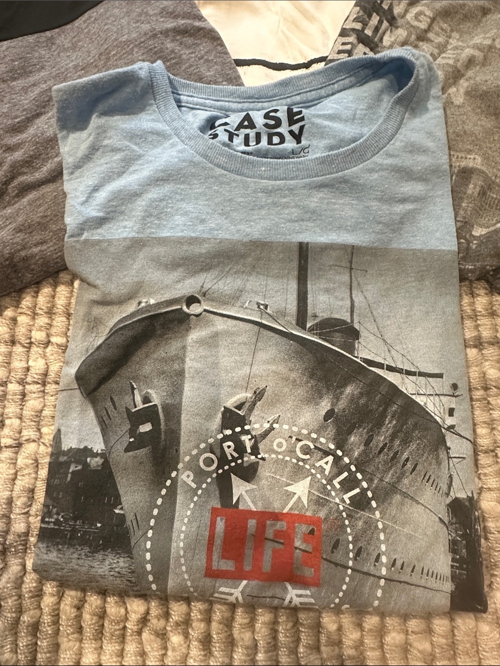 Case Study Light Blue Graphic Tee + 3 Neutral Tees - Picture 2 of 5